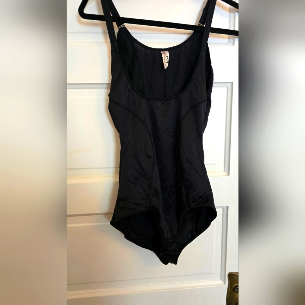 Black Women's Compression Bodysuit